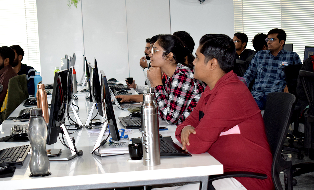 Sharing Knowledge , Skills and  Expertise With Team