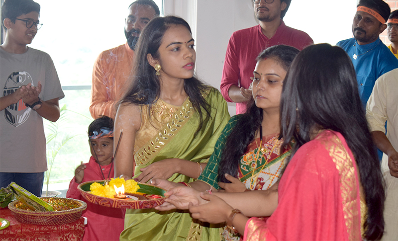 Ganesh Aarti By Team 